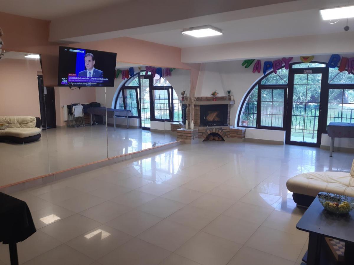 Anuta Otel Breaza  Dış mekan fotoğraf